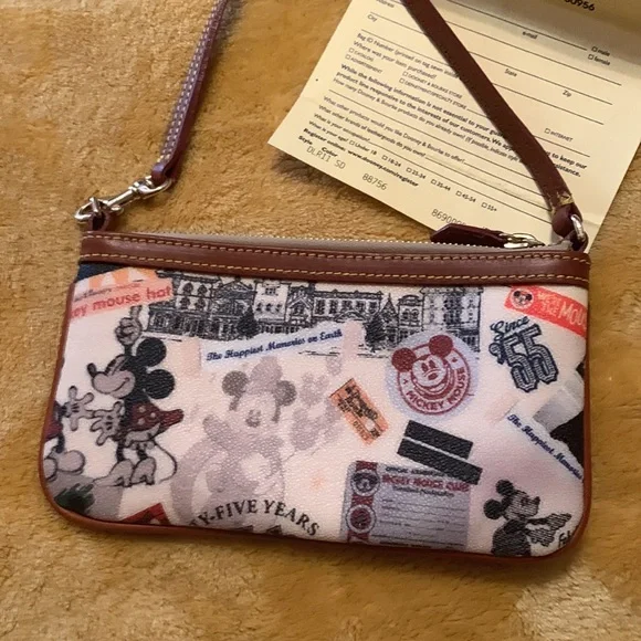 Dooney & Bourke Disney 55th Anniversary Large Slim Wristlet DLR11 SD - Picture 3 of 5